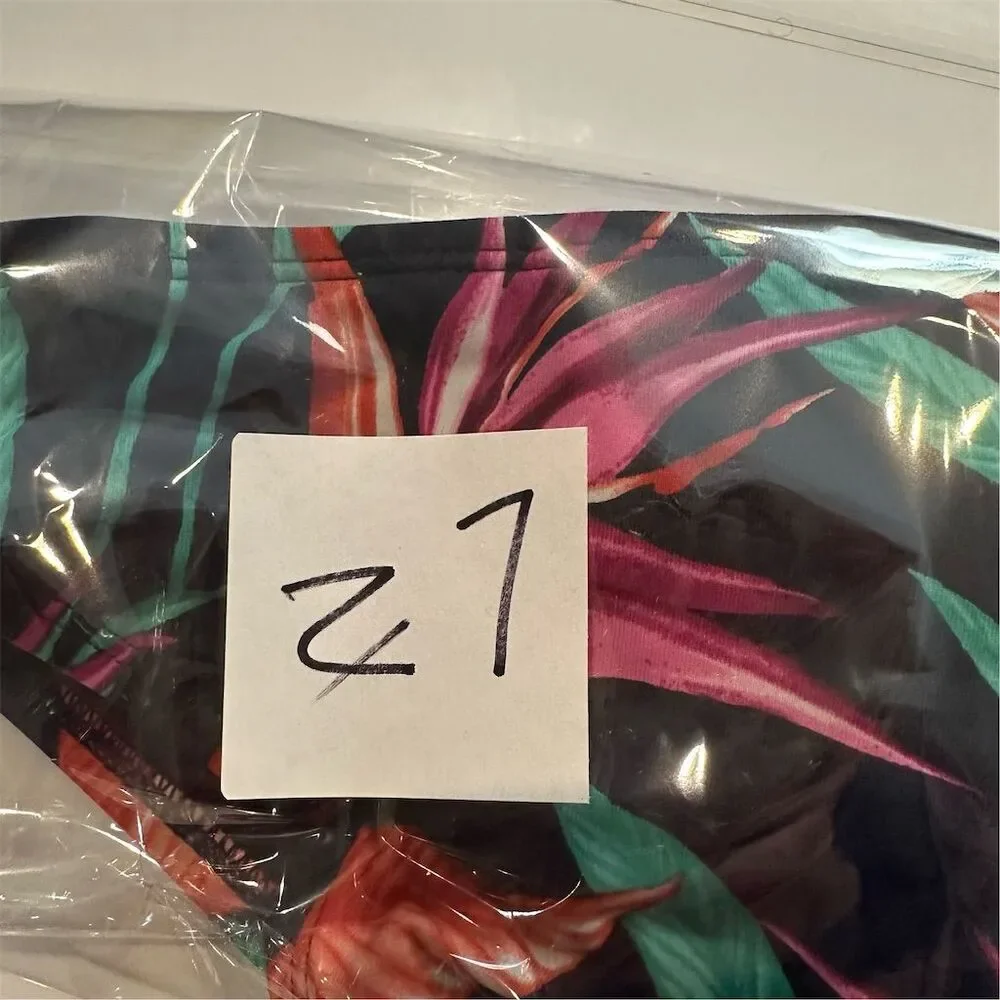 Tommy Bahama Women's Tropical Floral Twist Front‎ Hipster Swim Bottom M